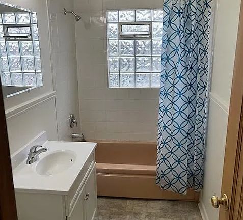 5th image of 9700 W Lisbon Ave