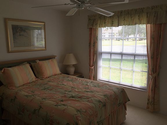 Guest bed - pond view again