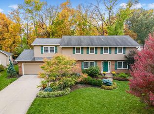 1355 Oakview Dr, Columbus, OH 43235