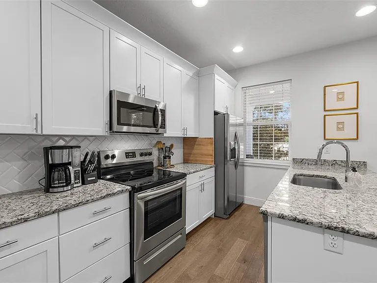 6615 S Manhattan Ave #3 — Photo 10