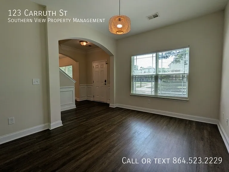 123 Carruth St — Photo 4