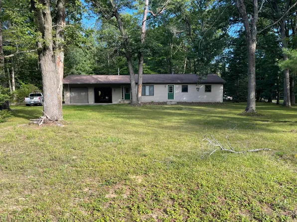 1816 Short Dr, Prudenville, MI 48651