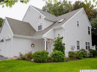 5 Commons Dr, Neptune, NJ 07753