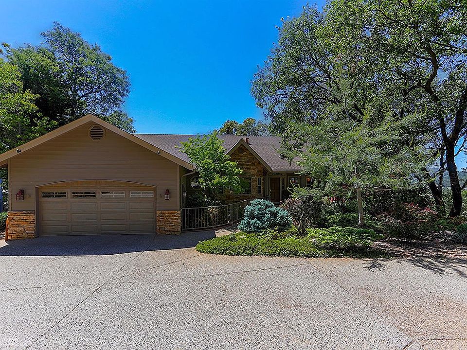 1st image of 11988 Waxwing Ct