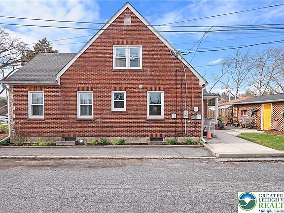 4th image of 1969 Easton Ave