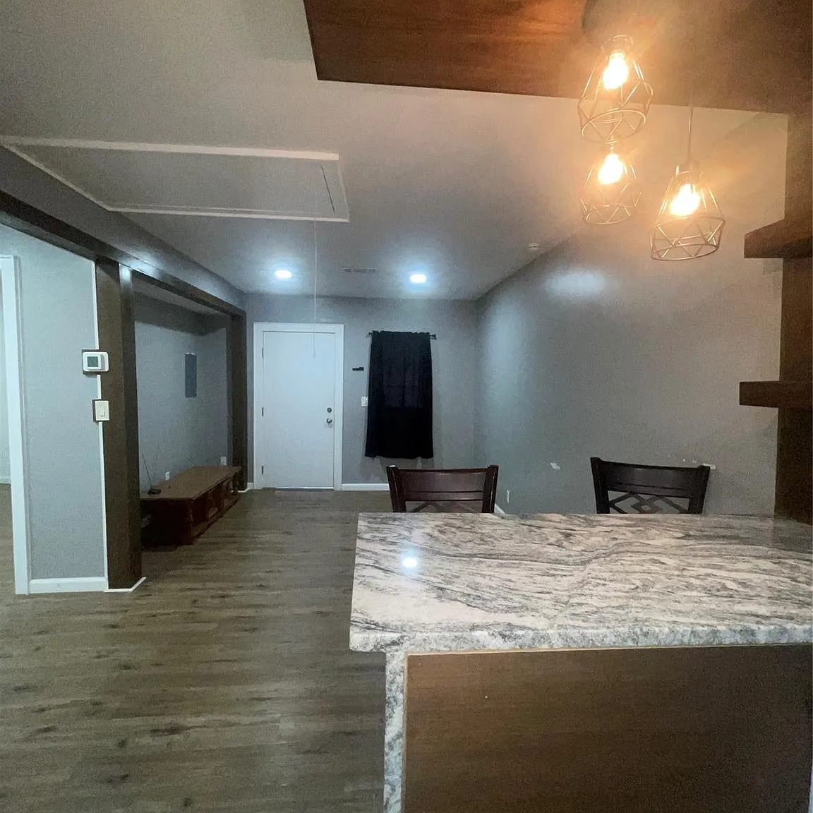 2 bed, 1.0 bath, 648 sqft, $1,350 — Photo 3