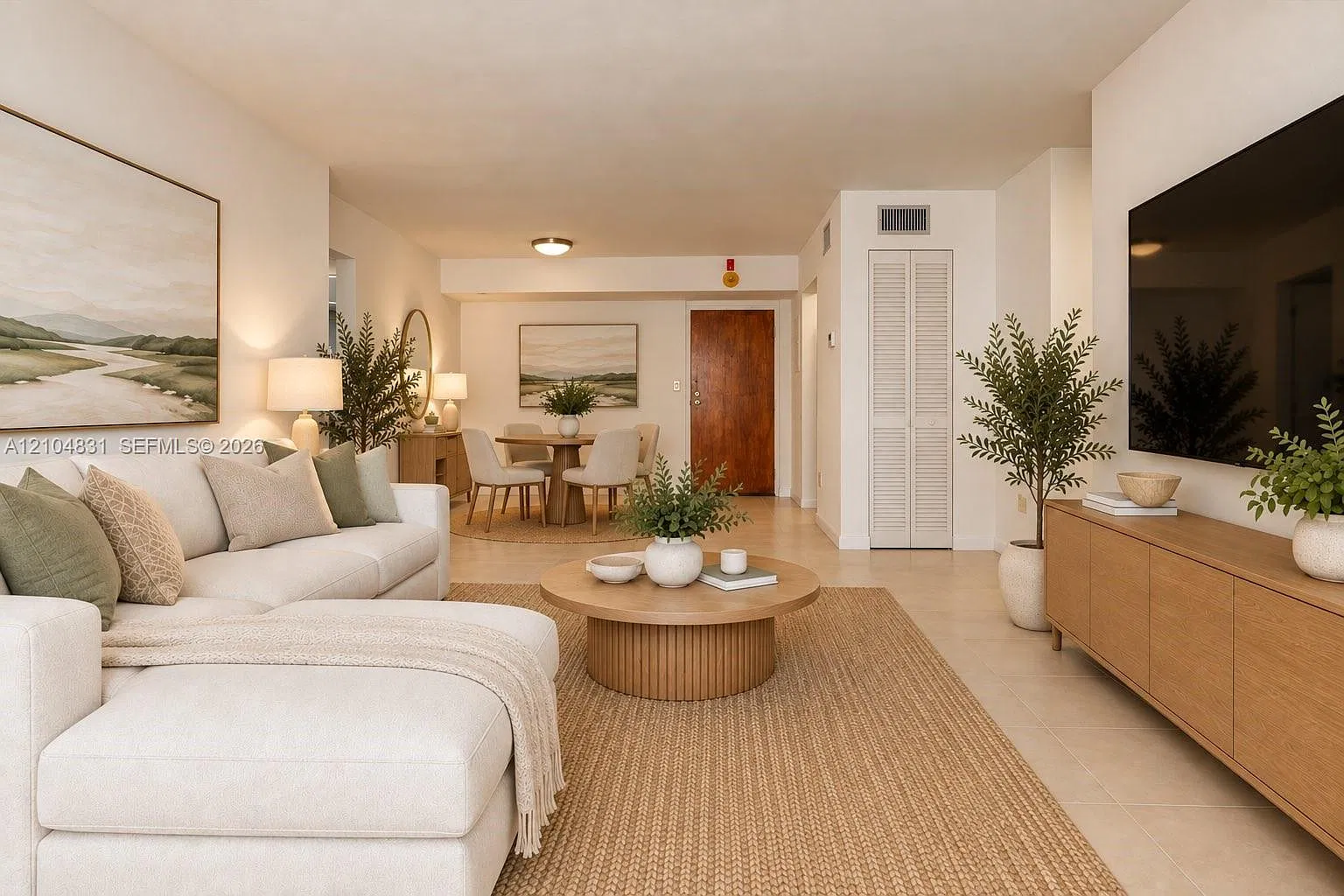 Half Moon Towers Condo — Photo 2