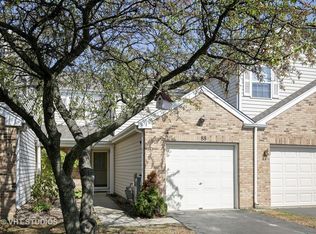 88 King Dr, Streamwood, IL 60107
