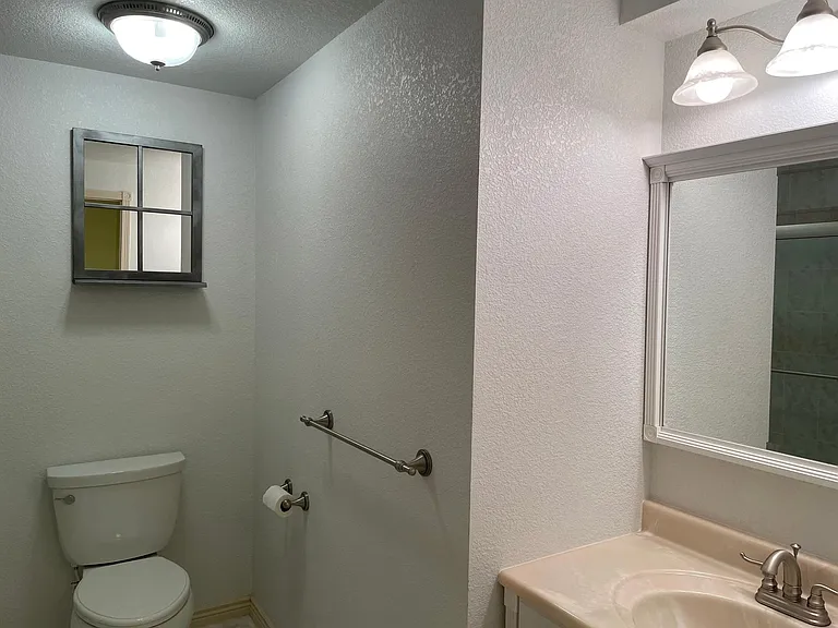 705 Club Pl — Photo 19