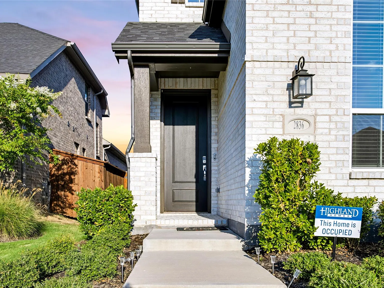 5 bed, 2521 sqft, $3,400 — Photo 4