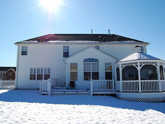 HALF ACRE LOT BACKING TO TREES