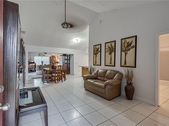 3rd image of 4079 Anthony Ln