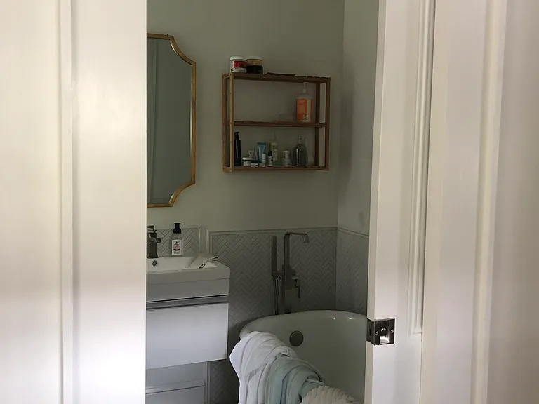 3947 Annunciation St — Photo 13