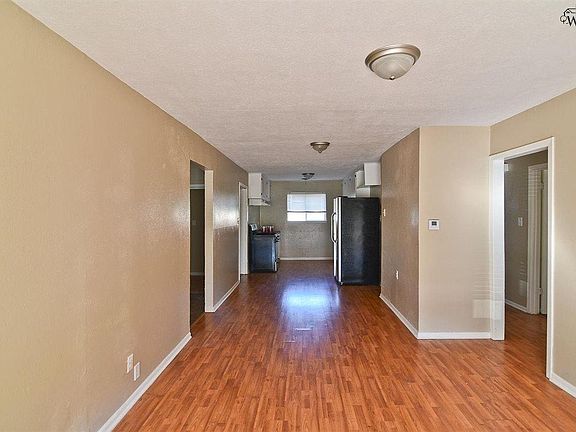 2nd image of 1020 W Highway St