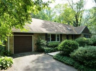 2345 Terwood Rd, Huntingdon Valley, PA 19006