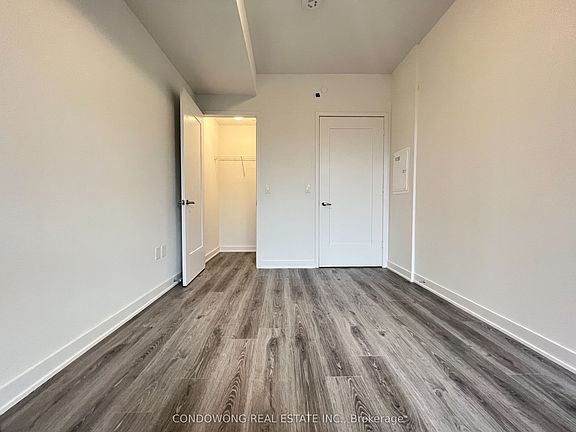 5th image of 60 Princess St #714