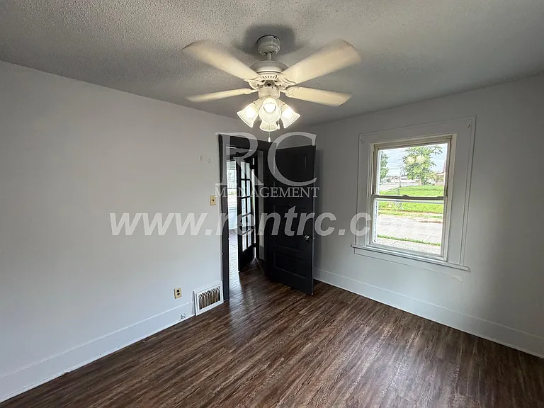1507 E Main St #E — Photo 6