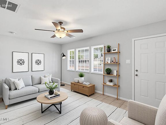 3rd image of 2525 W LUKE Avenue