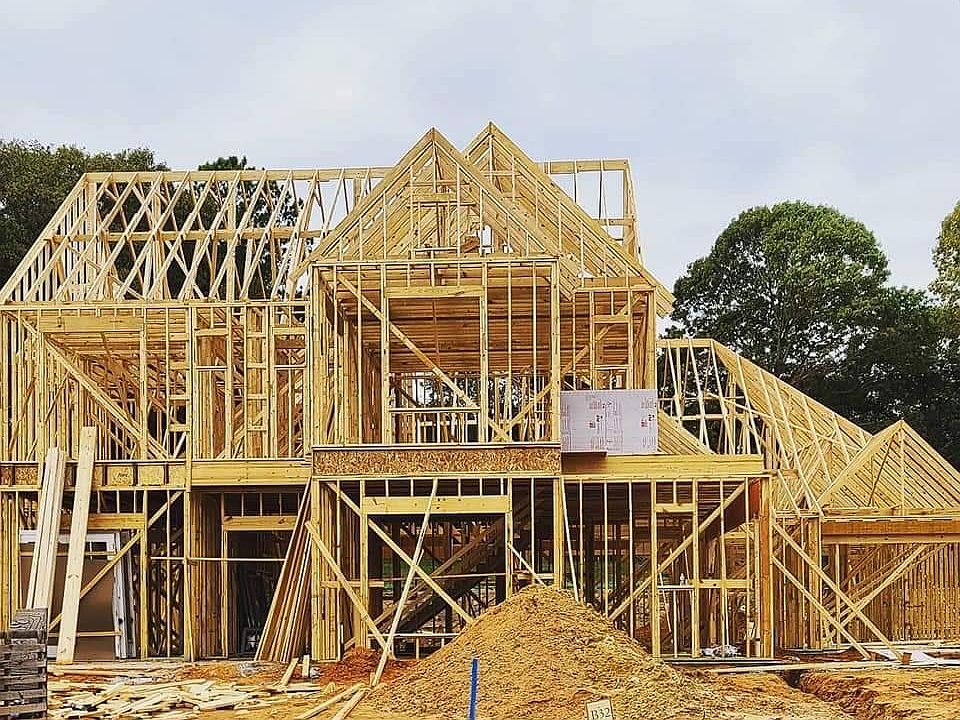 2nd image of 2420 Bellview Cir