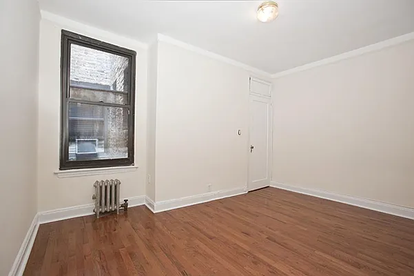 Rented by Leslie J. Garfield | media 15