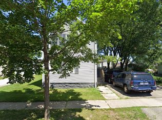 320 2nd St #2, Menasha, WI 54952