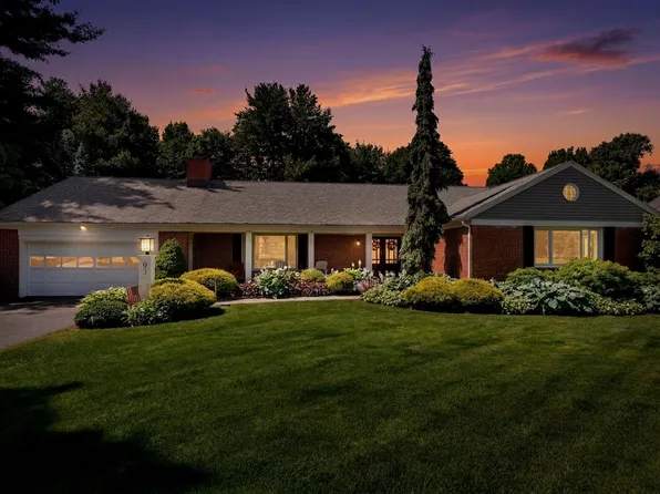 93 Wheel Meadow Dr, Longmeadow, MA 01106