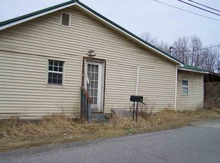 421 Iowa St #WW, Ashland, KY 41102