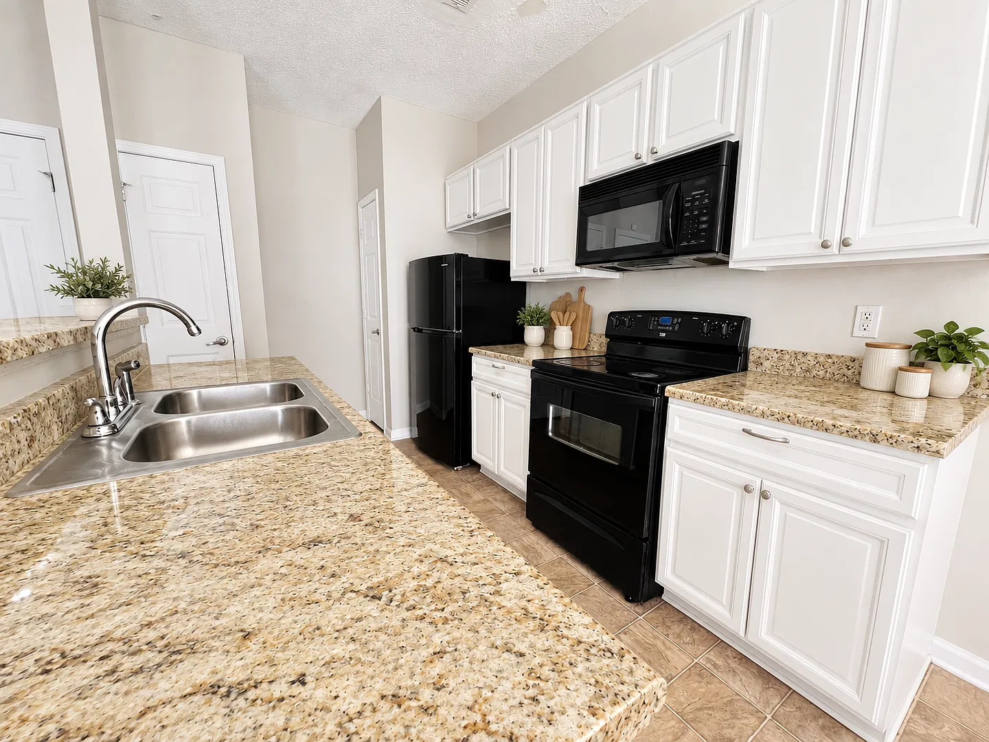 3br / 2.5 Bath Townhome * College Park Ga — Photo 3