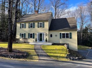 37 Winter Rd, Weare, NH 03281