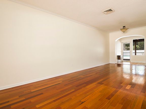 2nd image of 4441 Longbow Dr