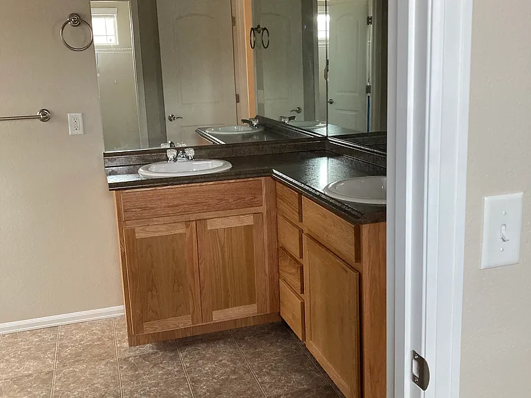 2756 Exmoor Ln #3 — Photo 7