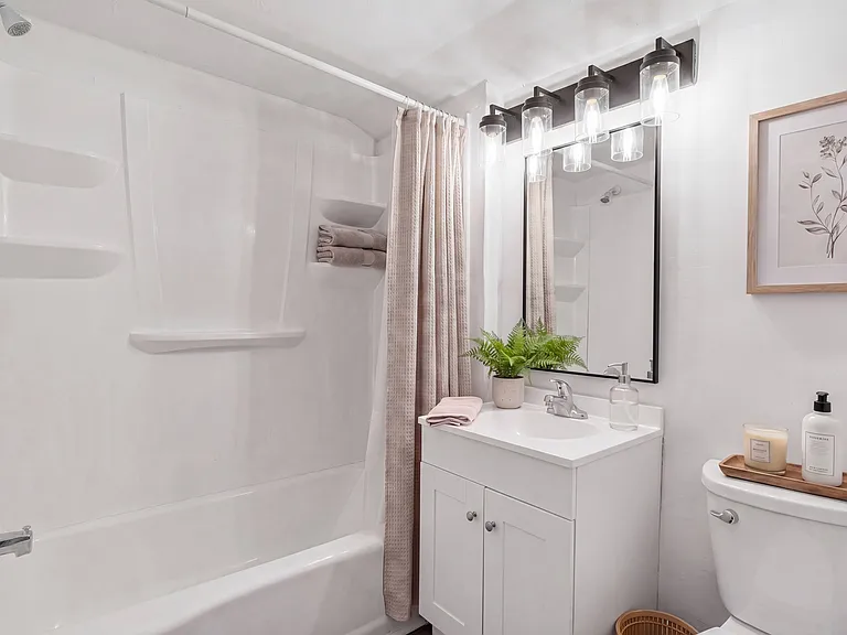 503 Hayes St — Photo 9