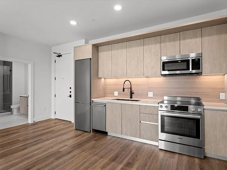 4315 S Congress Ave #423 — Photo 10