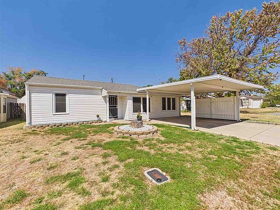 5th image of 905 SW 29th St