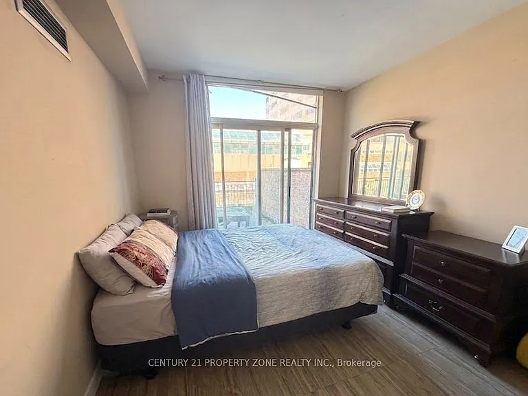 265 Enfield Pl #206 — Photo 8