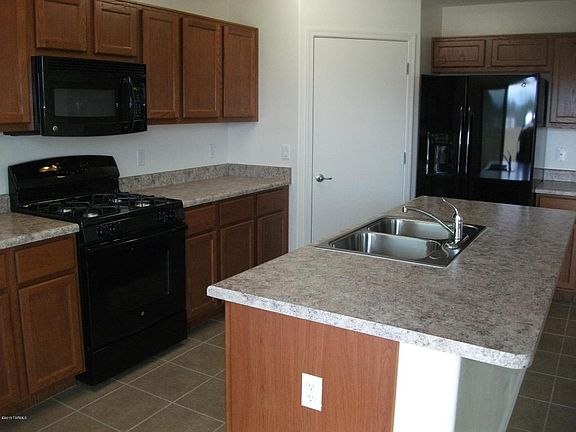 4th image of 4828 S Albacete Ave