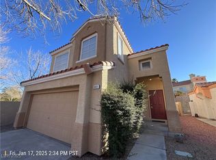 9401 Summer Rain Dr, Las Vegas, NV 89134