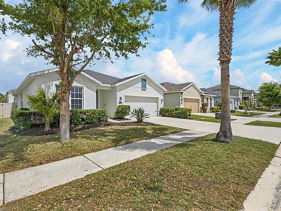 3rd image of 11113 Spring Point Cir