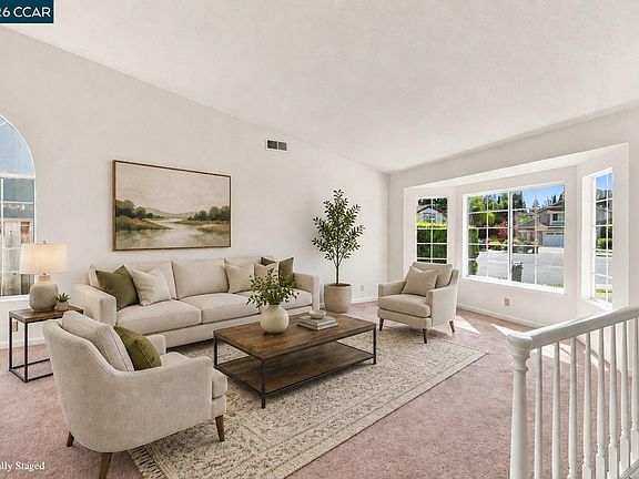 2nd image of 147 Summerset Ct