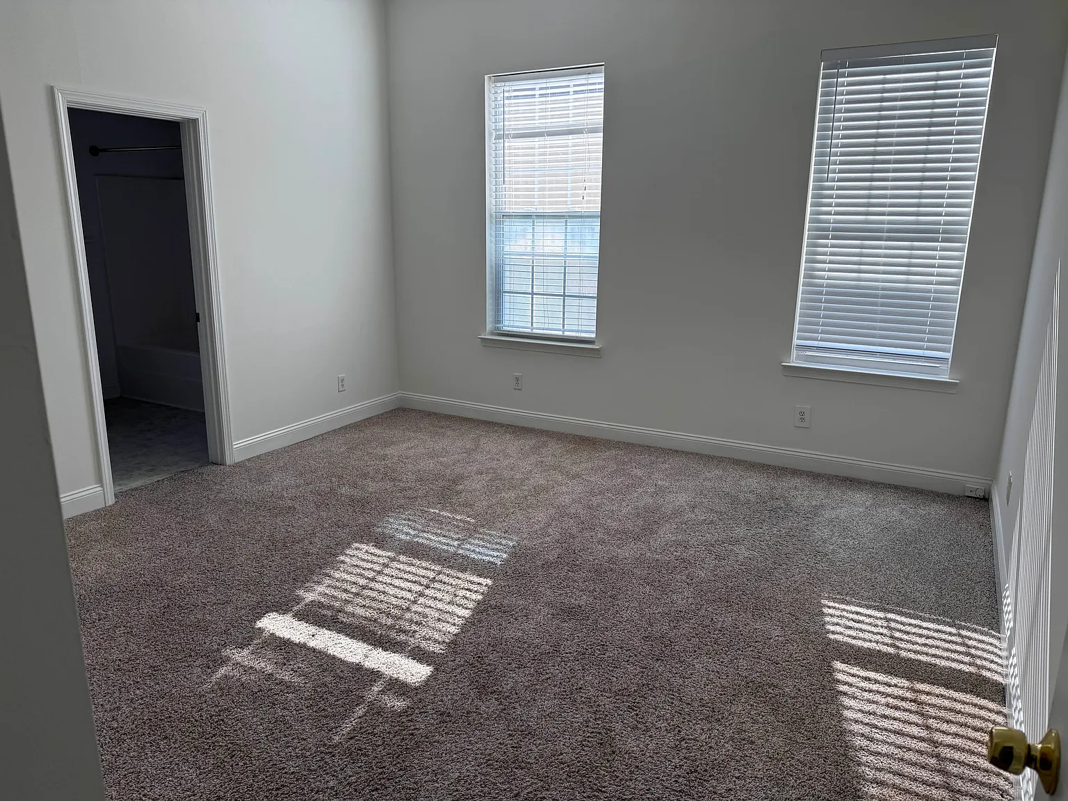 3 bed, 1550 sqft, $1,999 — Photo 4