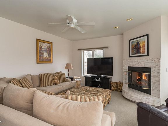 3rd image of 316 N Shore Dr