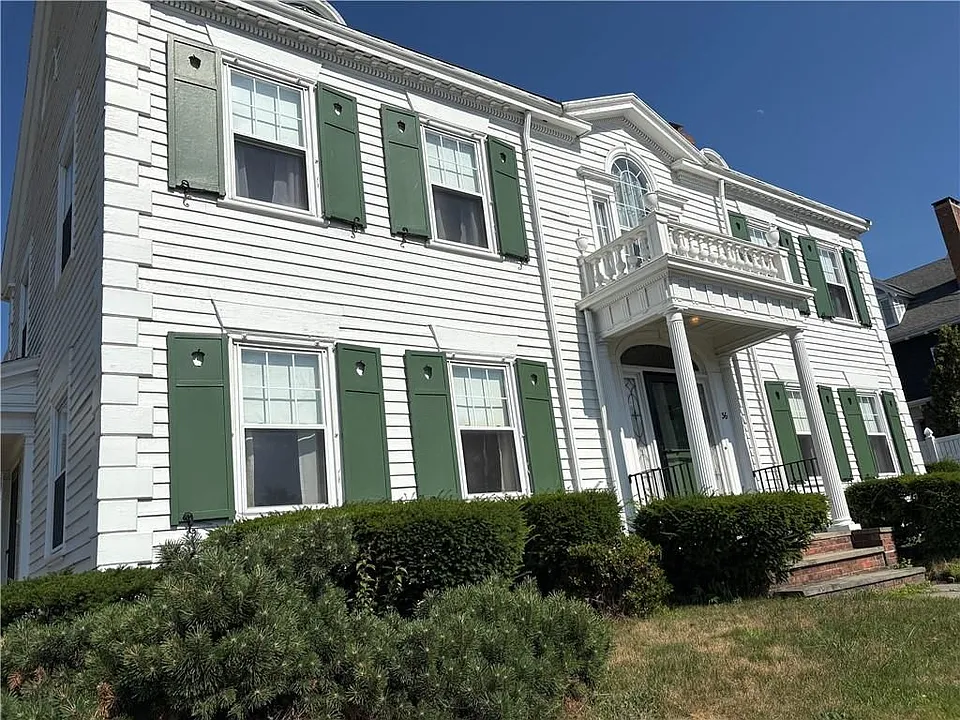 36 Underwood St
