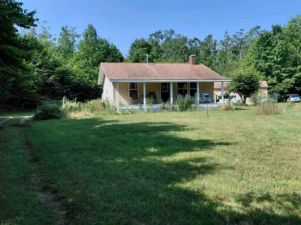 27535 Westside Rd, Beaver Island, MI 49782