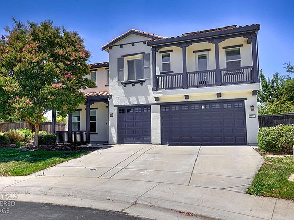 3rd image of 2272 Hartland Cir