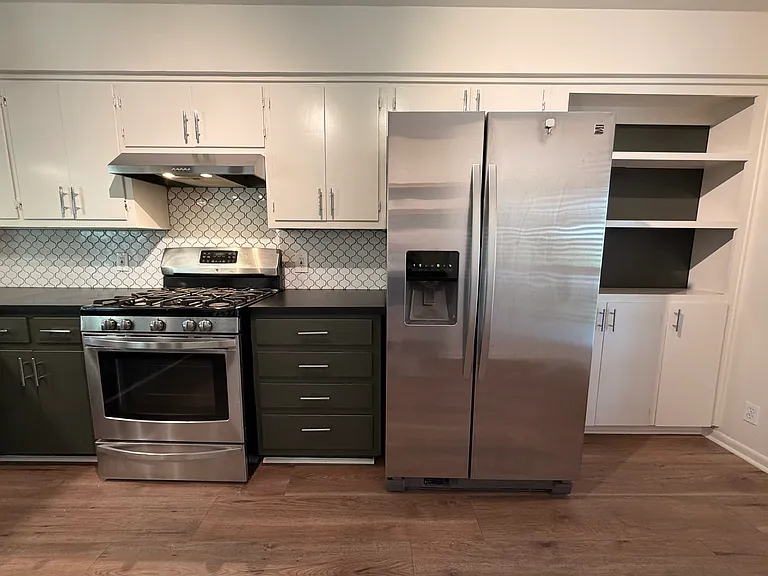 407 Heartwood Dr — Photo 2