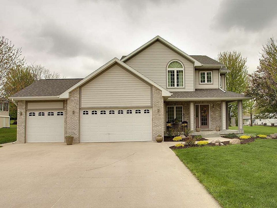 1st image of 718 Lakeshore Dr