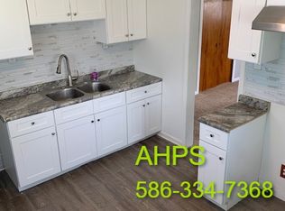 8102 Packard Ave, Warren, MI 48089