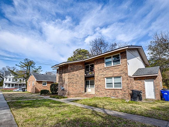 2nd image of 2910 Wesley St #A