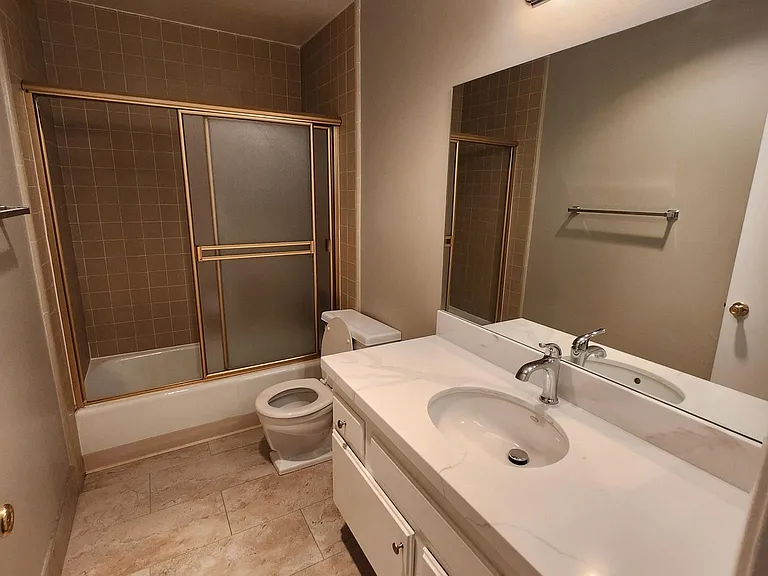 323 Obispo Ave #206 — Photo 12
