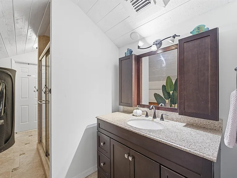 117 S Palmway — Photo 27